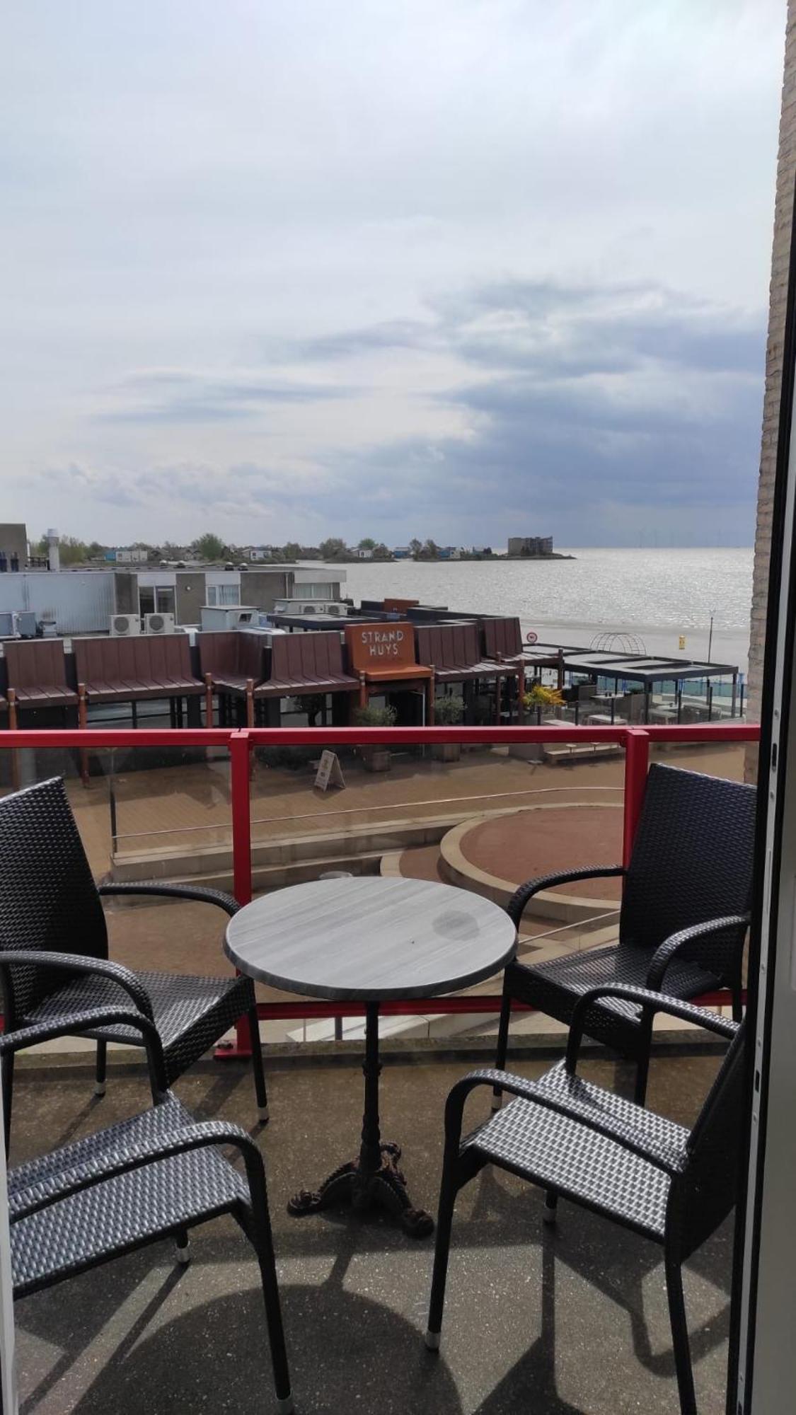 Appartement Ijsselmeer Makkum Strand المظهر الخارجي الصورة